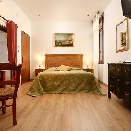 At 1 Minute From San Marco Square Apartment Venice Ngoại thất bức ảnh